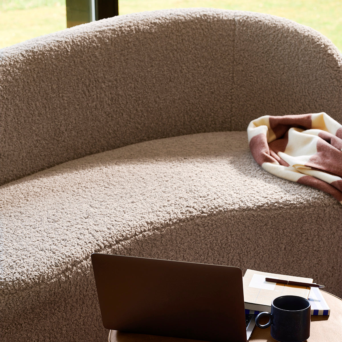 Rose 2.5 Seater Sofa (Right)