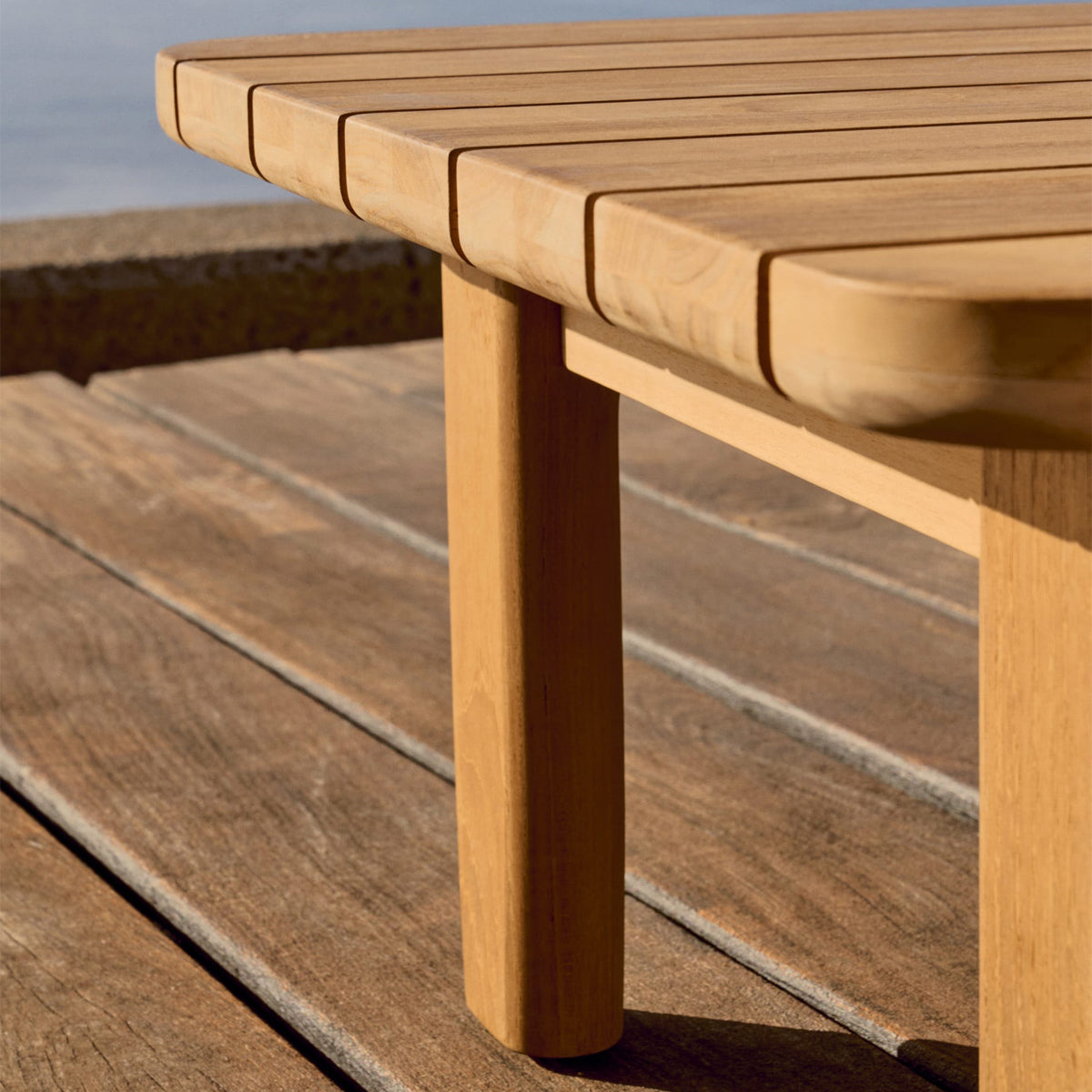 Tirant Side Table (Teak)