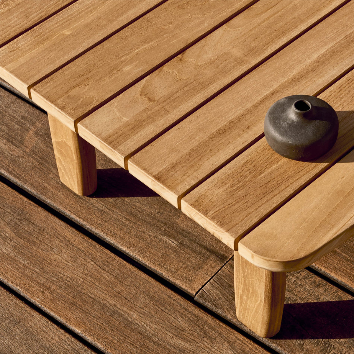 Tirant Side Table (Teak)