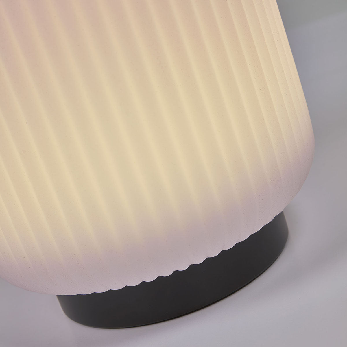 Verona Outdoor Table Lamp