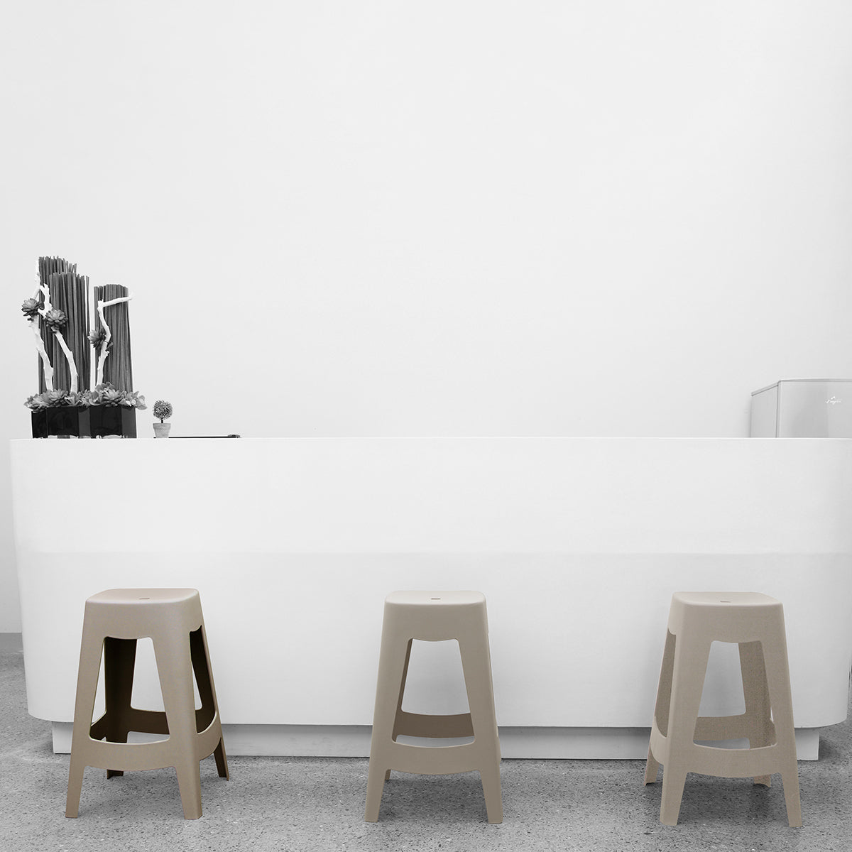 Aero Stacking Bar Stool