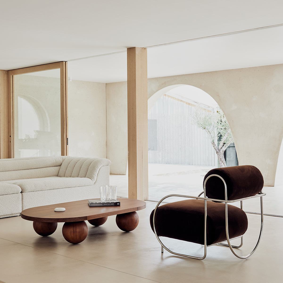 Yoko Capsule Coffee Table (Walnut Natural)