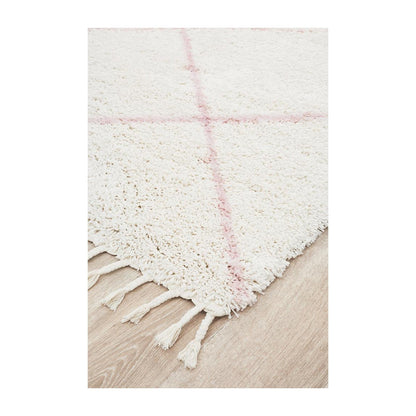 Saffron 22 Rug (Pink)