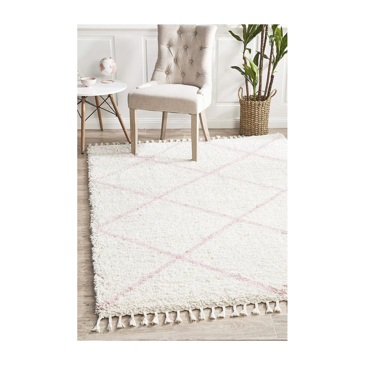 Saffron 22 Rug (Pink)