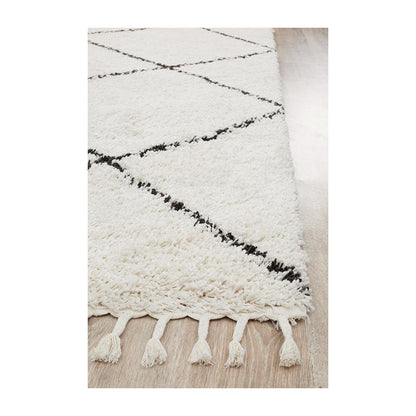 Saffron 22 Rug (White)